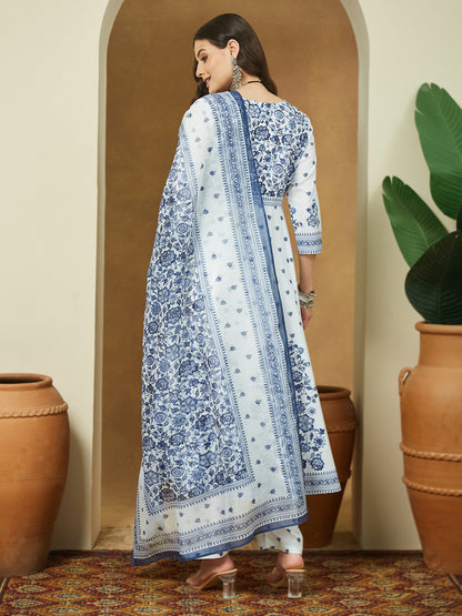 Janasya Women's White Cotton Blend Floral Printed Anarkali Kurta Set