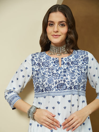 Janasya Women's White Cotton Blend Floral Printed Anarkali Kurta Set