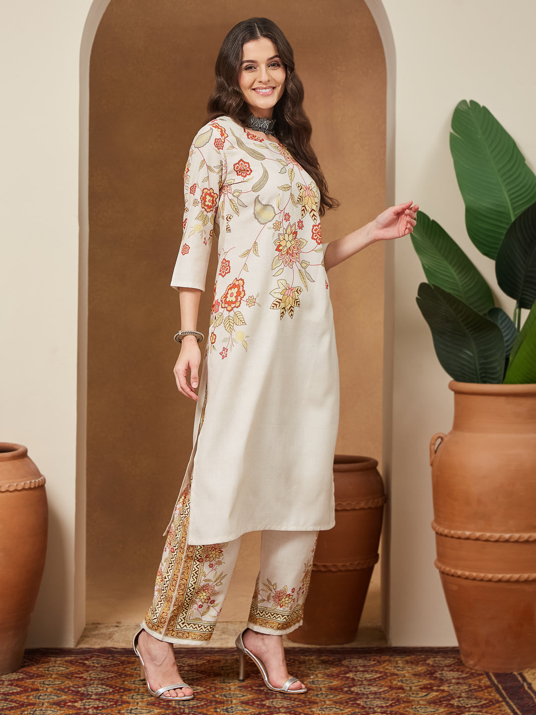 Janasya Women's Cream Cotton Blend Floral Printed Straight Kurta Set