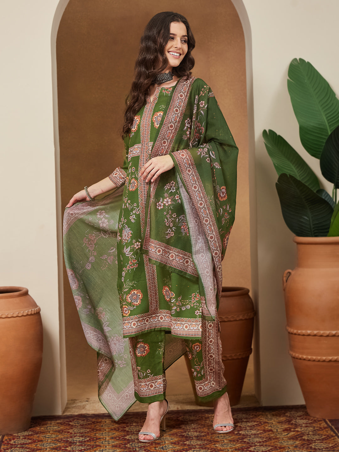 Janasya Women's Mehendi Green Cotton Blend Floral Printed Straight Kurta Set
