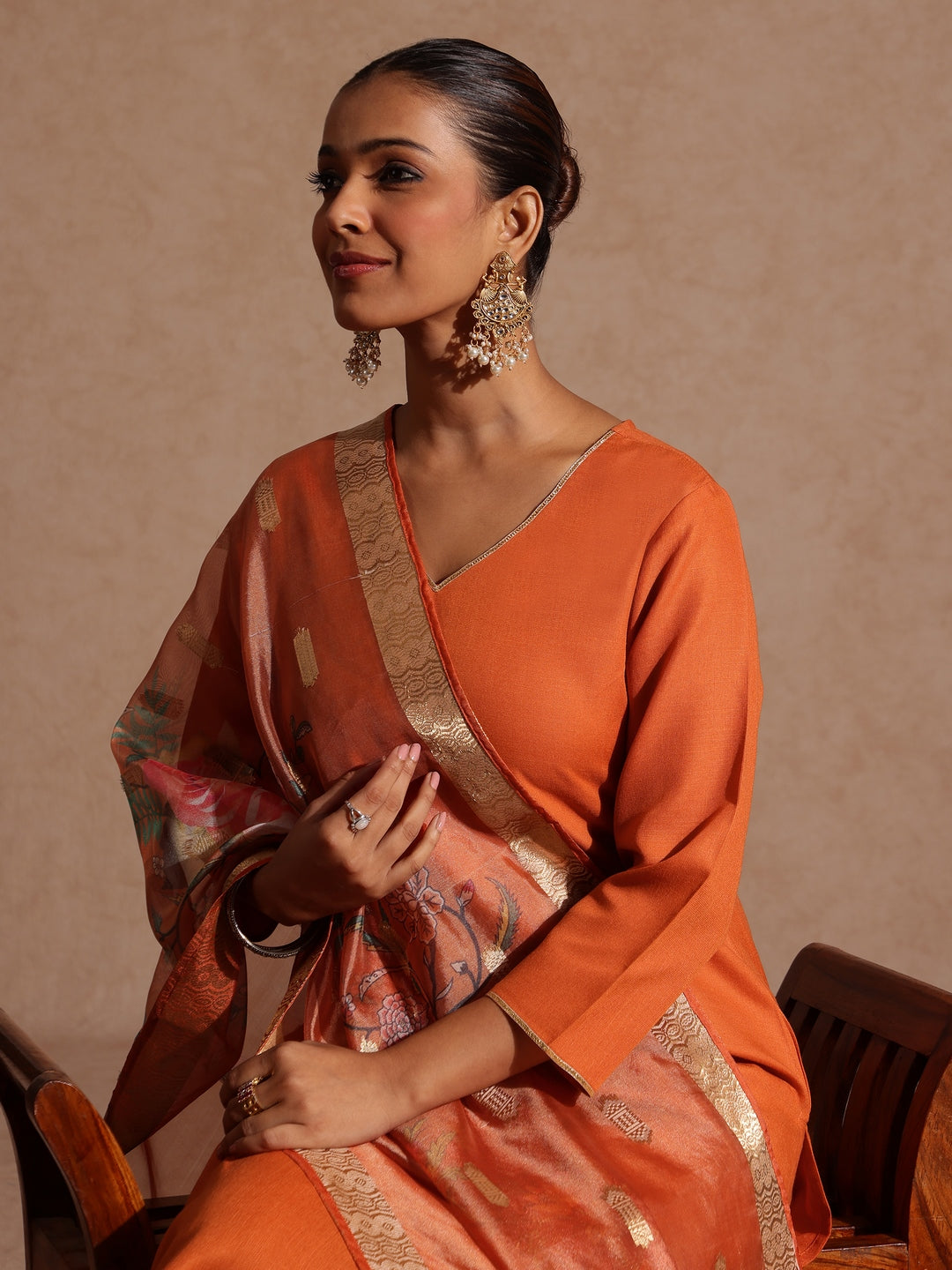 Janasya Women's Orange Cotton Blend Yoke Design Straight Kurta Set With Printed Dupatta