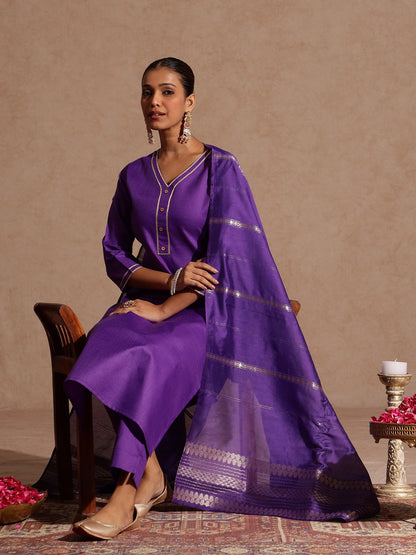 Janasya Women's Purple Cotton Blend Yoke Design Straight Kurta Set