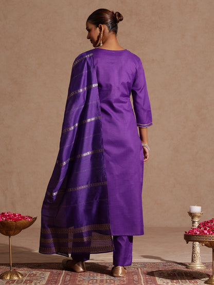 Janasya Women's Purple Cotton Blend Yoke Design Straight Kurta Set