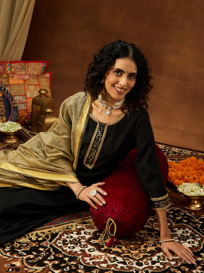 Janasya Women's Black Silk Blend Embellished Straight Kurta Set