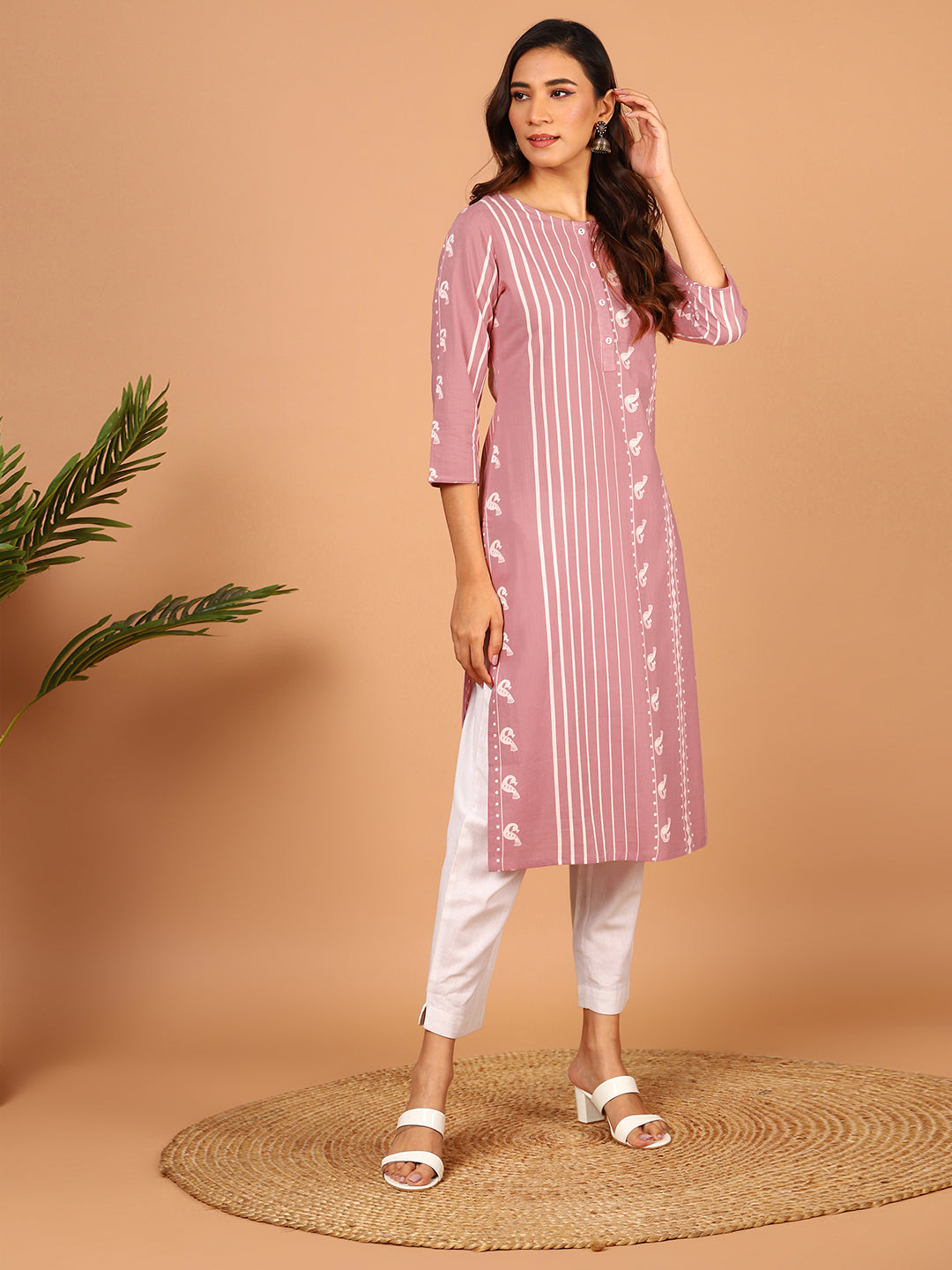 Pastel Pink Cotton Animal Print Straight Kurta Janasya