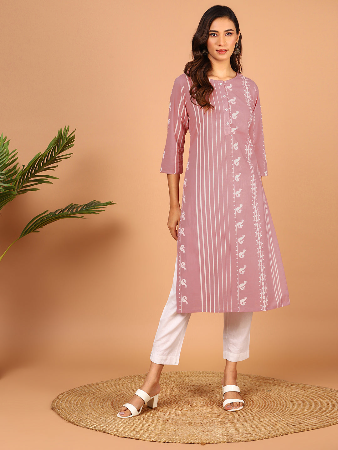Pastel Pink Cotton Animal Print Straight Kurta Janasya