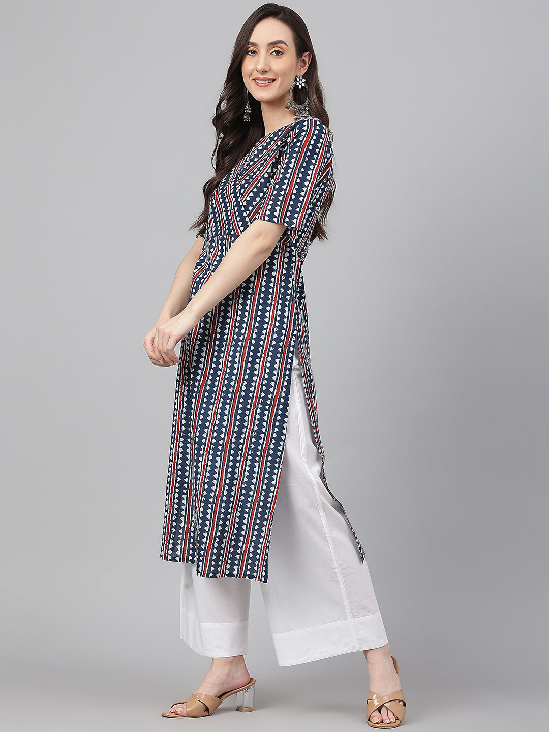 Navy Blue Cotton Geometric Straight Kurta Janasya
