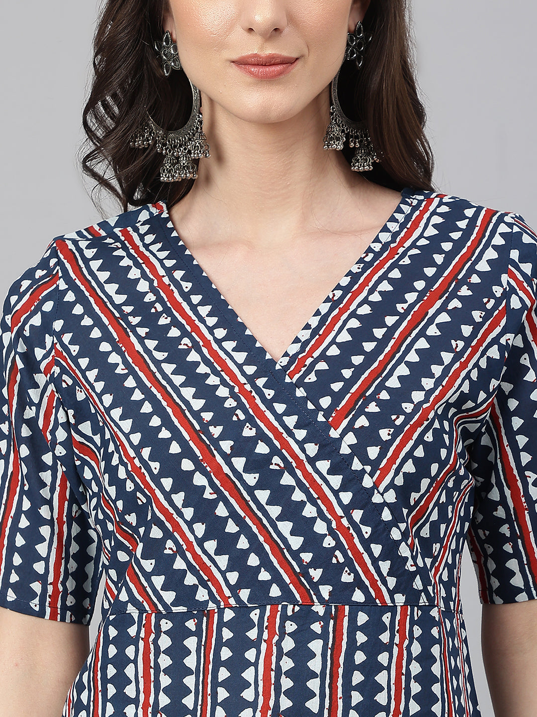 Navy Blue Cotton Geometric Straight Kurta Janasya