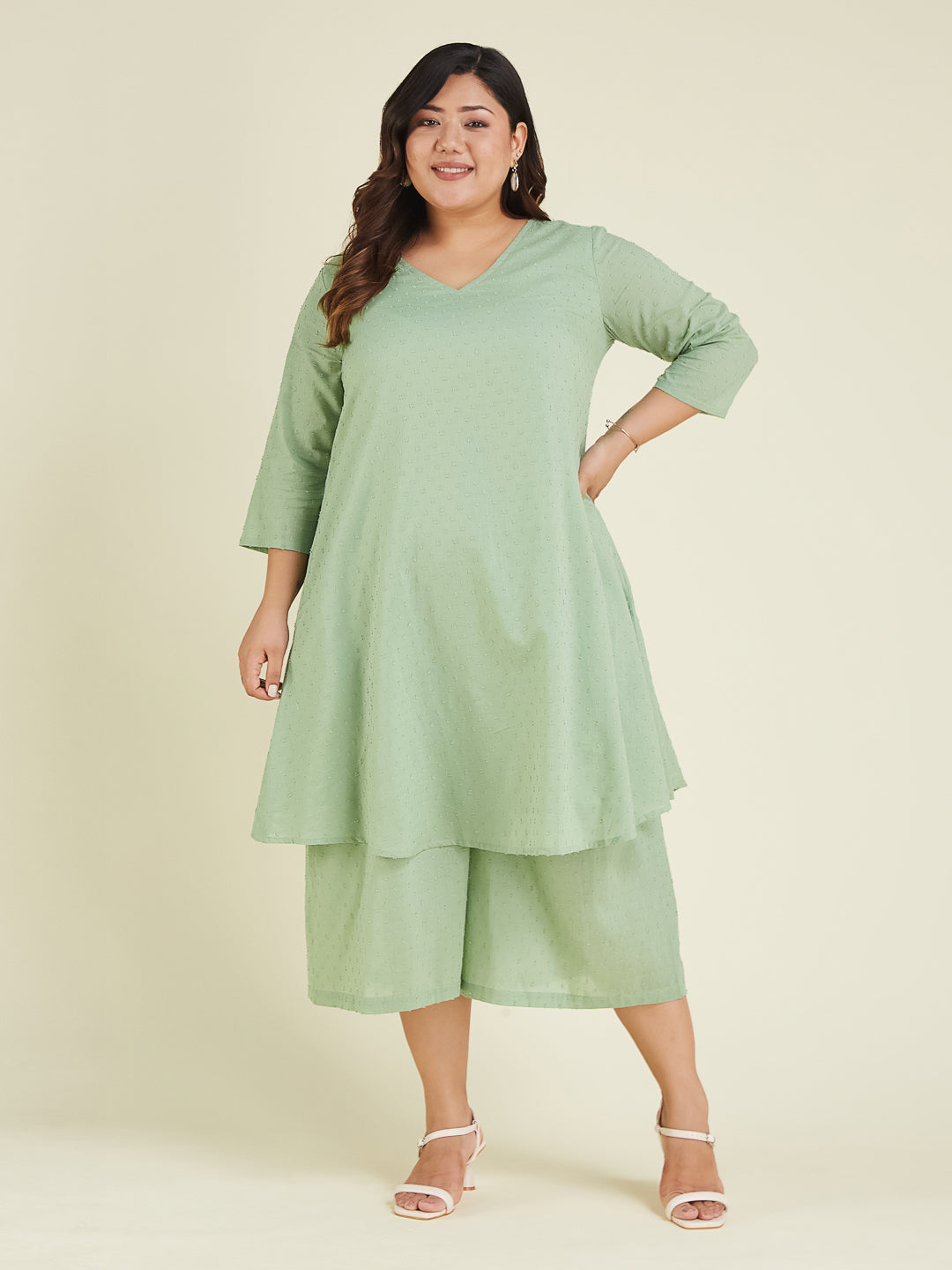 Janasya Women's Plus Size Green Dobby Pure Cotton Solid A-line Kurta Set